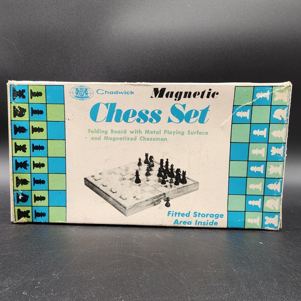Chadwick Vintage Magnetic Chess Set Travel Folding Board Game 1973 Retro Kitsch